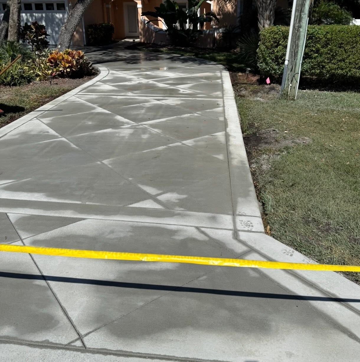 Residential concrete driveway in Volusia County